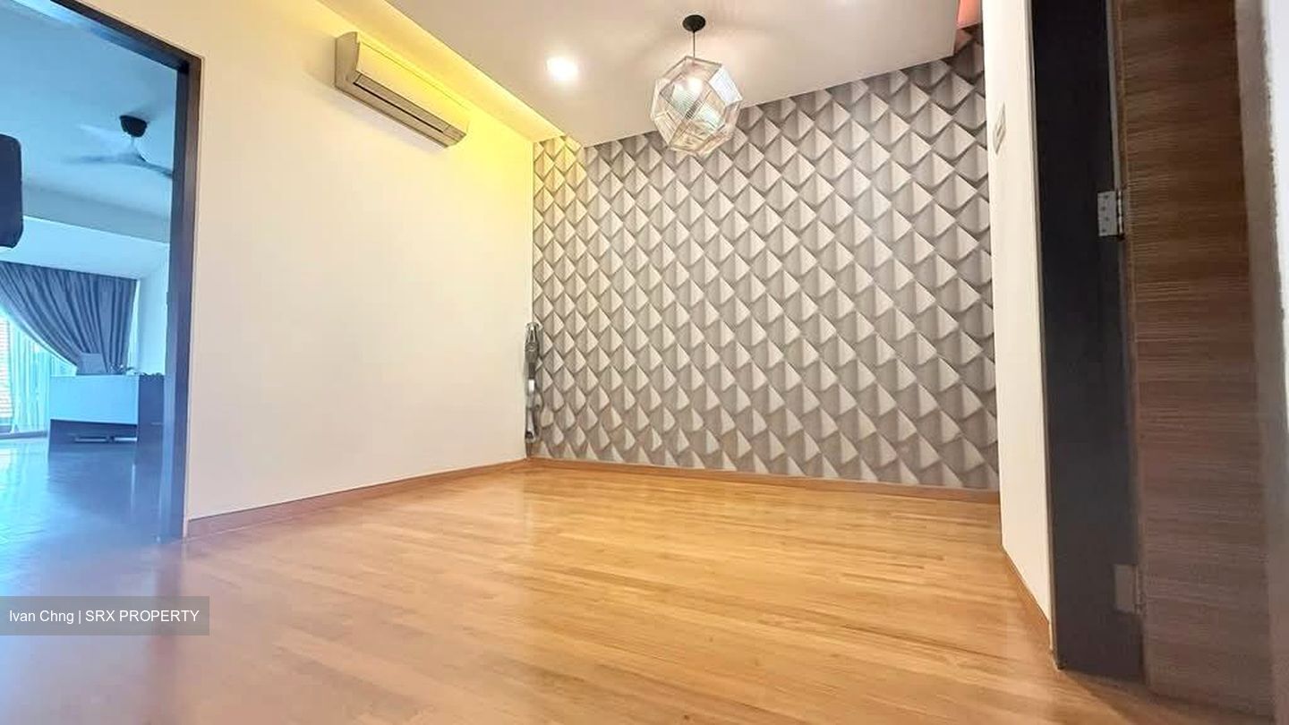Yio Chu Kang Terrace (D19), Terrace #599179101